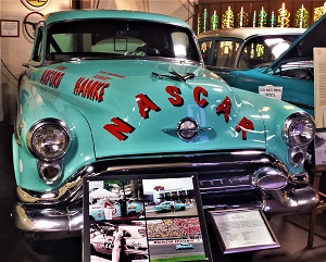 1953 Oldsmobile Deluxe 88-RE Olds Museum, Photo by cjverb (2017)