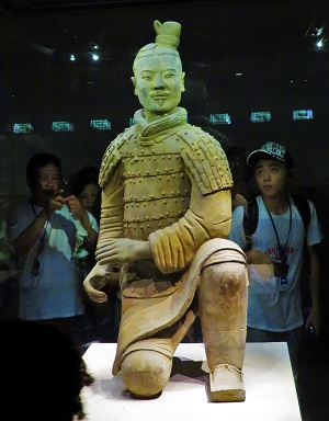 Terracotta Warrior Kneeling Archer, Photo by cjverb (2017)