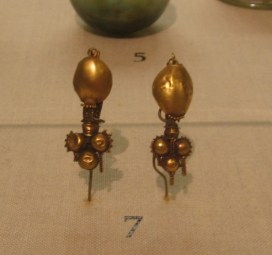 Gold Earrings, (Syria, c200 CE), Detroit Institute for the Arts, Photo by cjverb (2017)