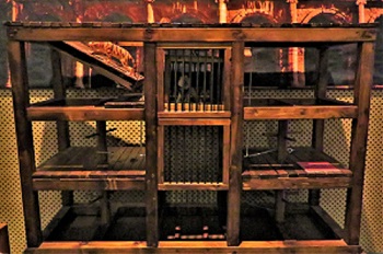 Model of a Hypogeum, Cranbrook Institute of Science, Photo by cjverb (2018)