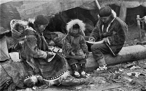Inuit Family, Photo by George R. King (1917) for National Geographic [Public Domain], WikiMedia Commons