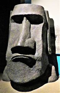 Moai Replica, Milwaukee Public Museum, Photo by cjverb (2017)-2