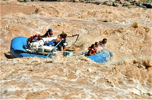 Colorado River Rafting, Photo by Skeeze, Pixabay-300px
