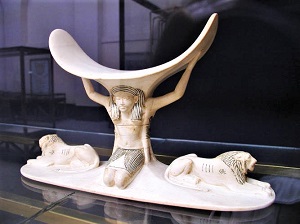 Tutankhamun Ivory Headrest (c1323 BCE), Photo by Jon Bodsworth, Wikimedia Commons-300px