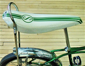 Schwinn Stingray (c1960s), Photo by Andrew Dressel, Wikimedia Commons
