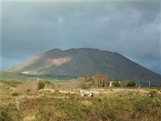 Mount Vesuvius by Vincent Ramos, Wikimedia Commons