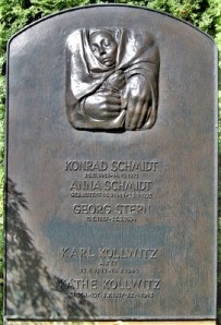 Tombstone of Käthe Kollwitz &amp; Family, Wikimedia Commons